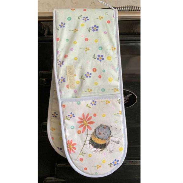 Chňapka dlouhá - Bees and flowers - Alex Clark